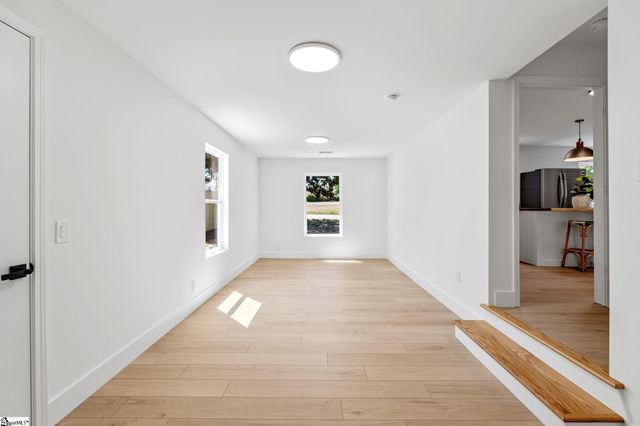 7527 Mapleleaf Drive, Spartanburg, SC 29303