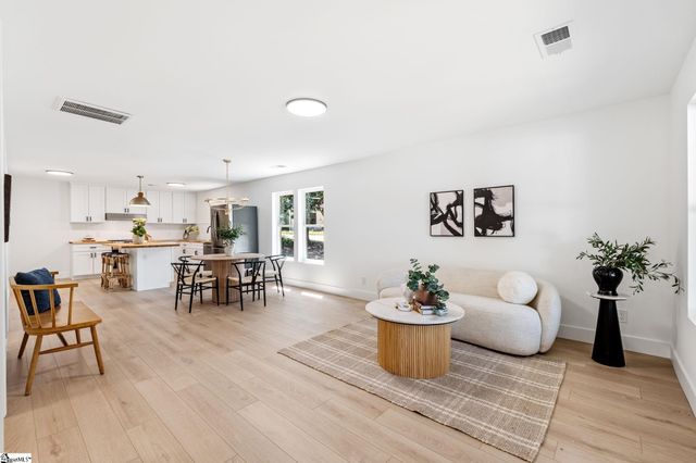 7527 Mapleleaf Drive, Spartanburg, SC 29303