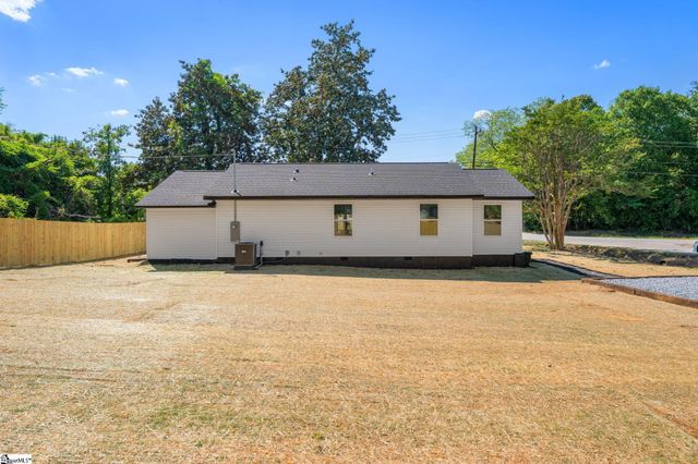 7527 Mapleleaf Drive, Spartanburg, SC 29303