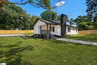 7527 Mapleleaf Drive, Spartanburg, SC 29303