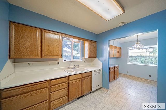 1711 Whitney Street, Idaho Falls, ID 83402