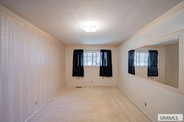 1711 Whitney Street, Idaho Falls, ID 83402