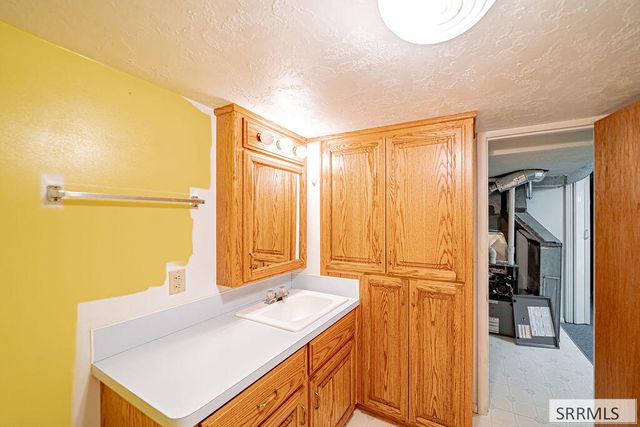 1711 Whitney Street, Idaho Falls, ID 83402