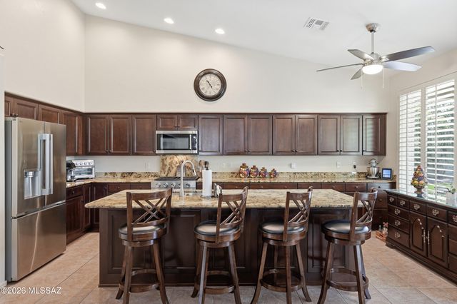 9796 E Rock Ridge Court, Tucson, AZ 85749