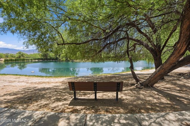 9796 E Rock Ridge Court, Tucson, AZ 85749