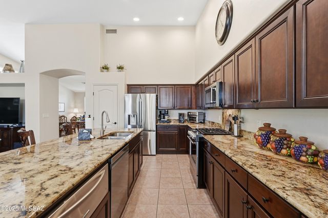 9796 E Rock Ridge Court, Tucson, AZ 85749