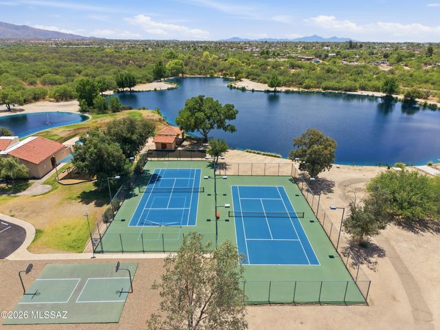 9796 E Rock Ridge Court, Tucson, AZ 85749
