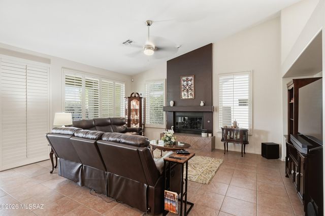 9796 E Rock Ridge Court, Tucson, AZ 85749
