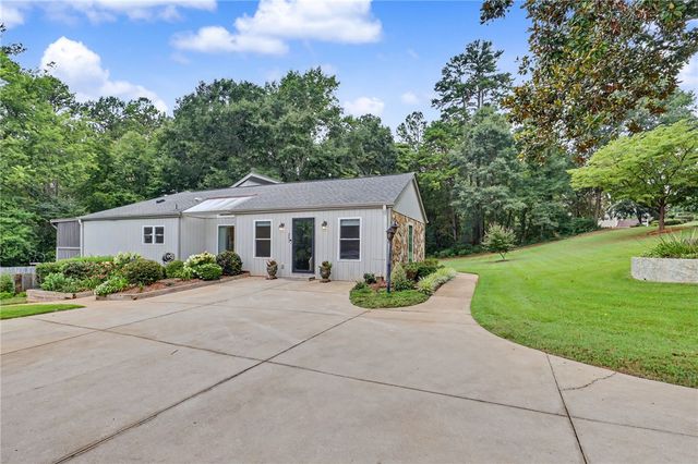 203 Mockingbird Street, Seneca, SC 29678