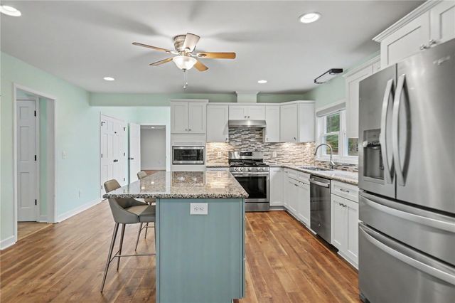 203 Mockingbird Street, Seneca, SC 29678