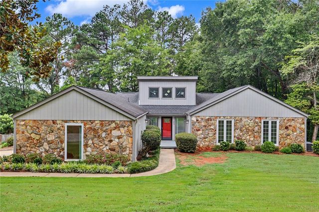 203 Mockingbird Street, Seneca, SC 29678