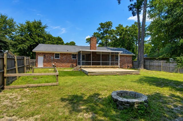 102 Marmet Court, Summerville, SC 29485
