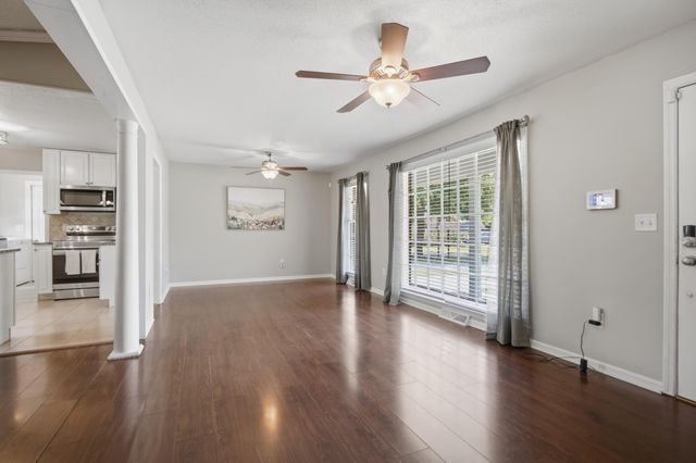 102 Marmet Court, Summerville, SC 29485