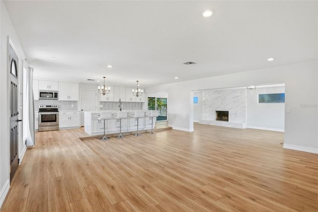 1349 VIEWTOP DRIVE, Clearwater, FL 33764