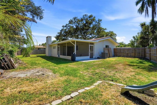1349 VIEWTOP DRIVE, Clearwater, FL 33764