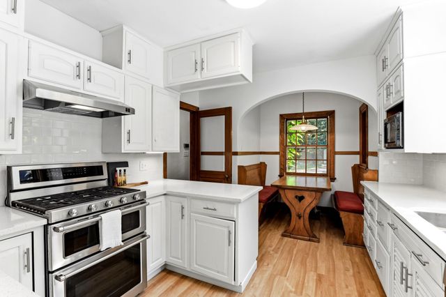 1615 E River Parkway, Minneapolis, MN 55414