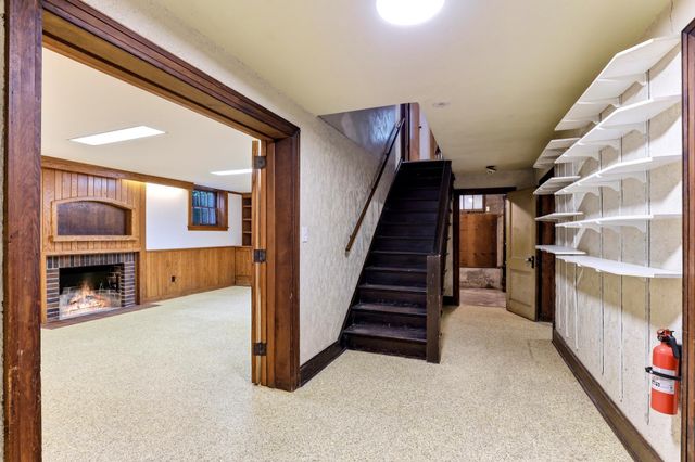 1615 E River Parkway, Minneapolis, MN 55414