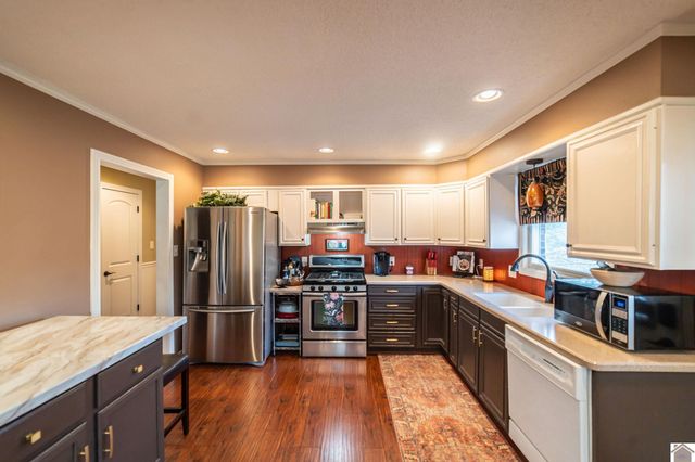 1223 Sunnyside Dr., Mayfield, KY 42066