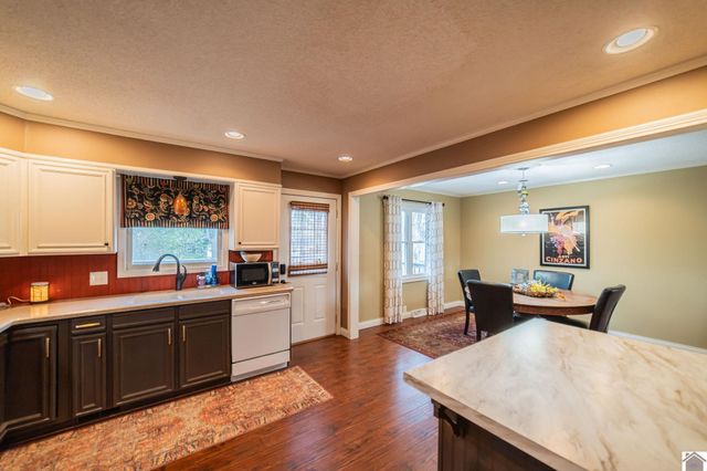 1223 Sunnyside Dr., Mayfield, KY 42066