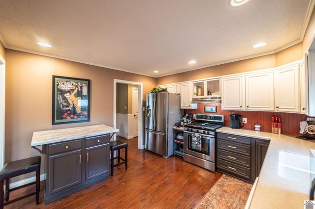 1223 Sunnyside Dr., Mayfield, KY 42066