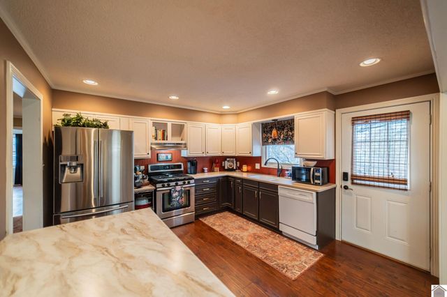 1223 Sunnyside Dr., Mayfield, KY 42066