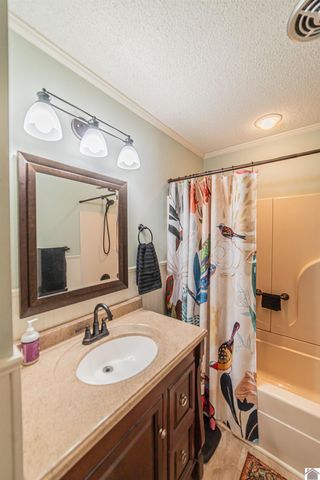 1223 Sunnyside Dr., Mayfield, KY 42066