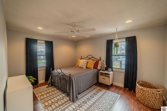 1223 Sunnyside Dr., Mayfield, KY 42066