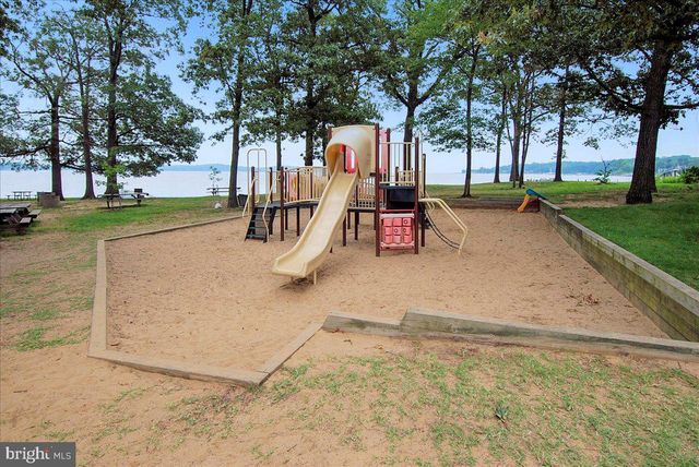 754 CARLISLE DR, Arnold, MD 21012