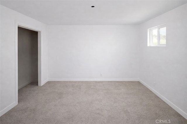 12028 Chamberlaine, Adelanto, CA 92301