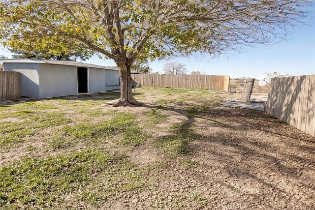 12028 Chamberlaine, Adelanto, CA 92301