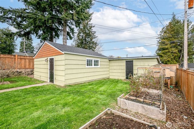 4909 N 30th Street, Tacoma, WA 98407