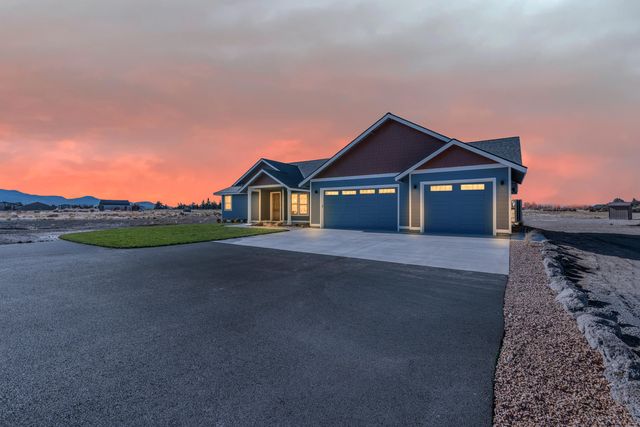 502 SW Bent Loop, Powell Butte, OR 97753