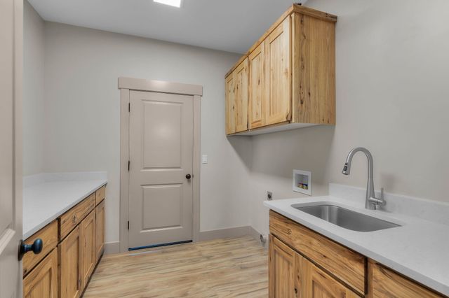 502 SW Bent Loop, Powell Butte, OR 97753