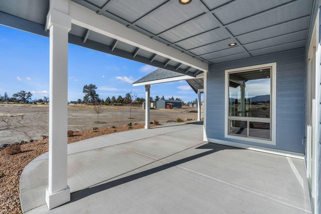 502 SW Bent Loop, Powell Butte, OR 97753