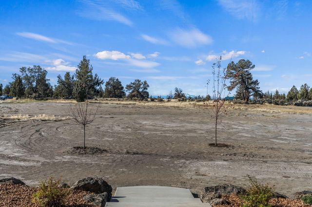 502 SW Bent Loop, Powell Butte, OR 97753