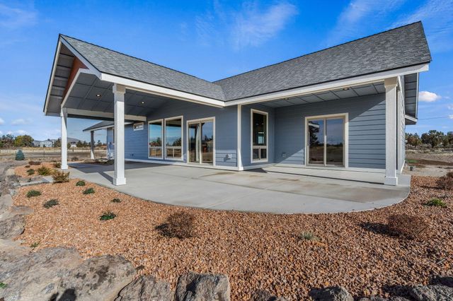 502 SW Bent Loop, Powell Butte, OR 97753