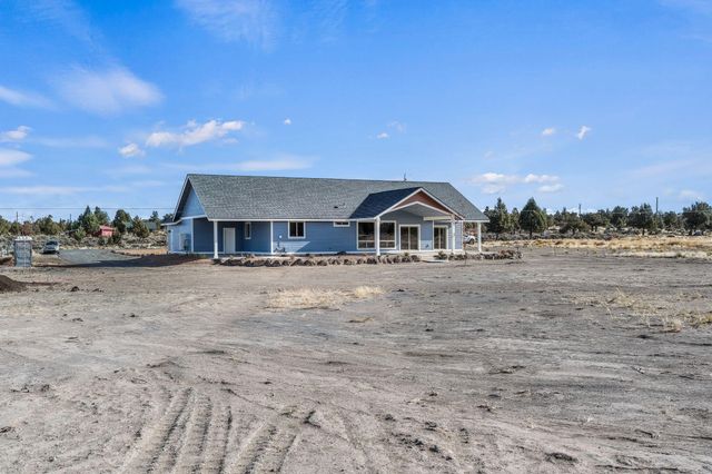 502 SW Bent Loop, Powell Butte, OR 97753