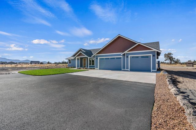 502 SW Bent Loop, Powell Butte, OR 97753