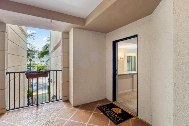 3211 Tuscany Way, Boynton Beach, FL 33435