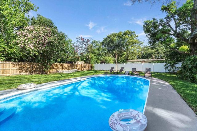 407 E CRYSTAL LAKE STREET, Orlando, FL 32806