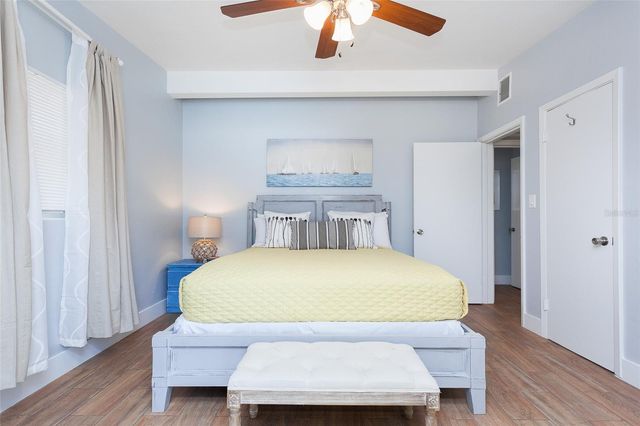 407 E CRYSTAL LAKE STREET, Orlando, FL 32806