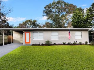 407 E CRYSTAL LAKE STREET, Orlando, FL 32806