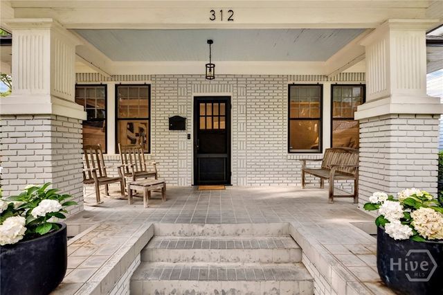 312 E 48th Street, Savannah, GA 31405