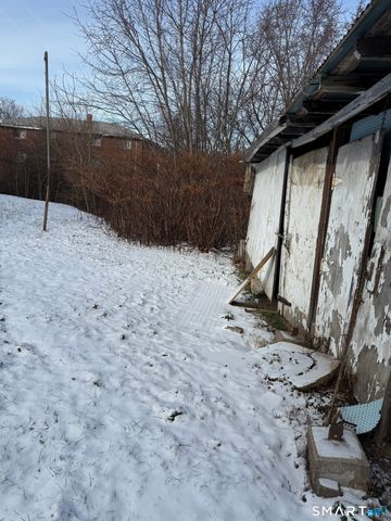 142 Lasalle Street, New Britain, CT 06051