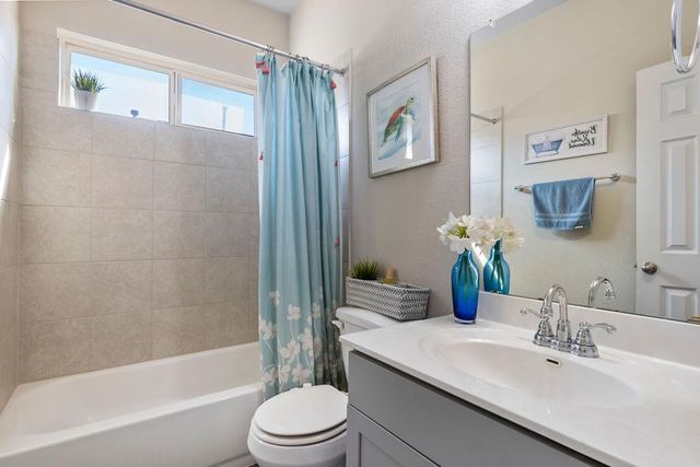 909 Zacarias DR, Leander, TX 78641