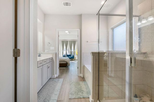 909 Zacarias DR, Leander, TX 78641