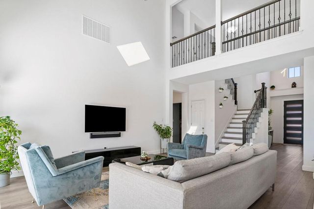 909 Zacarias DR, Leander, TX 78641