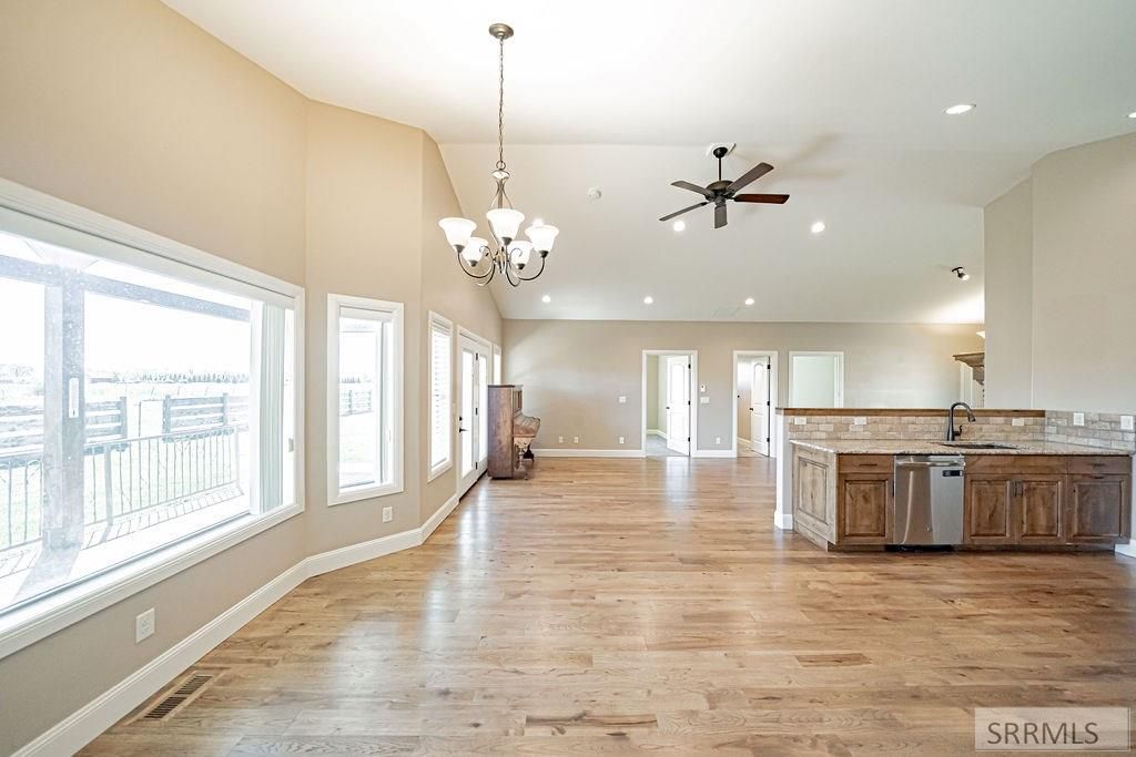 Image 12 of property listing at 3094 W 6800 S, Rexburg, ID 83440
