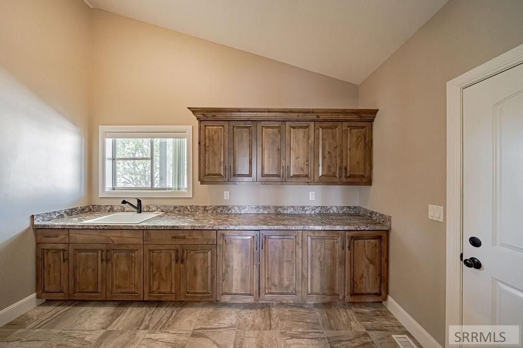 Image 19 of property listing at 3094 W 6800 S, Rexburg, ID 83440