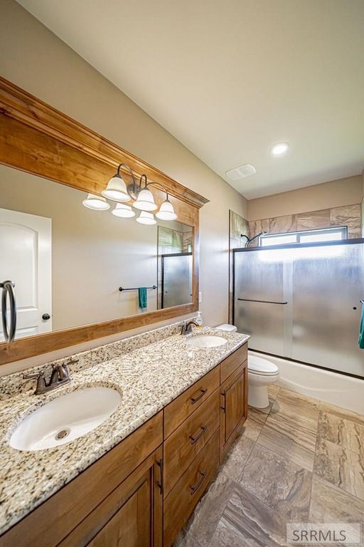Image 27 of property listing at 3094 W 6800 S, Rexburg, ID 83440